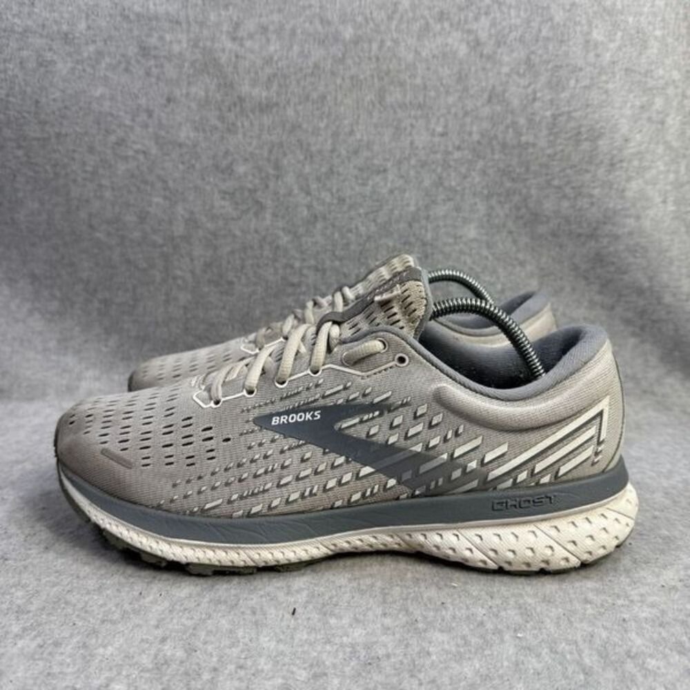 Brooks Shoes Womens Size 8.5 Ghost 13 Grey Atheltic Running Sneakers 1203381B084
